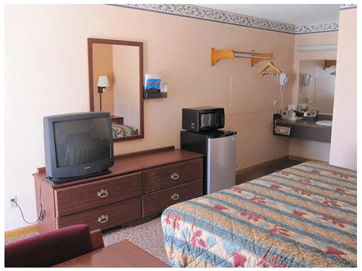 Scottish Inn - Clanton Phòng bức ảnh
